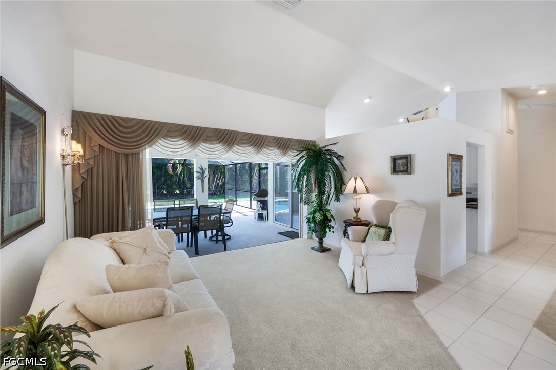 2725 SW 46th TER