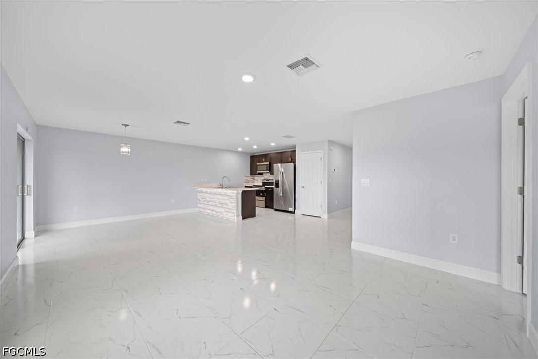 10535 Crossback LN