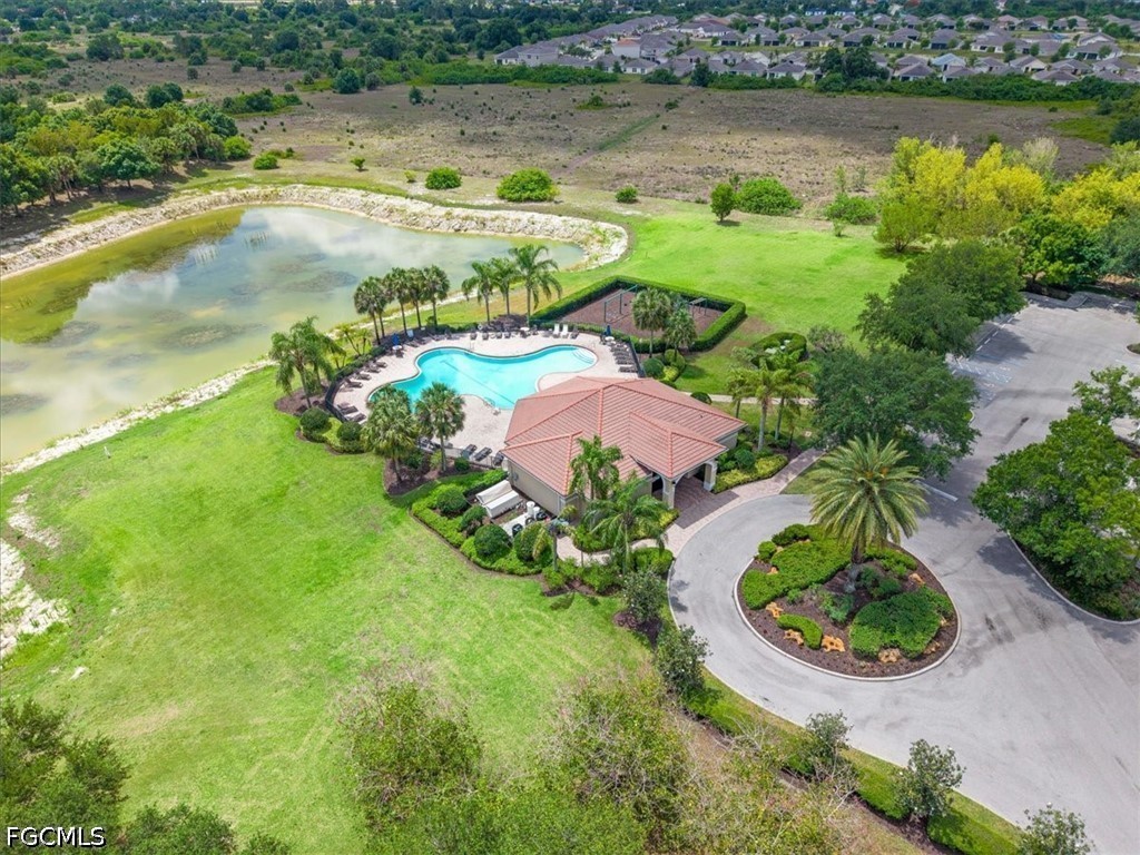 10535 Crossback LN