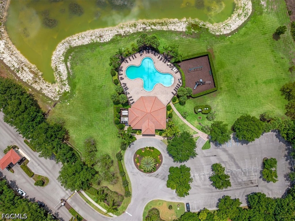 10535 Crossback LN