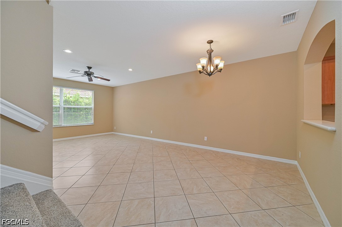 9797 Roundstone CIR