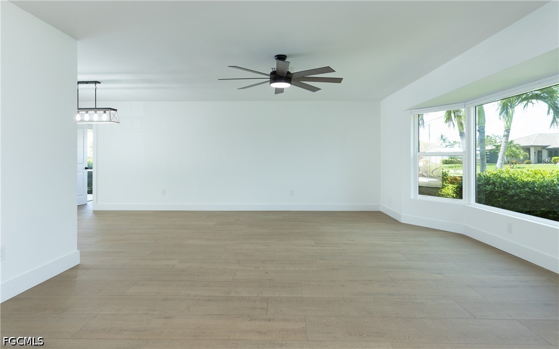 5609 De Soto CT