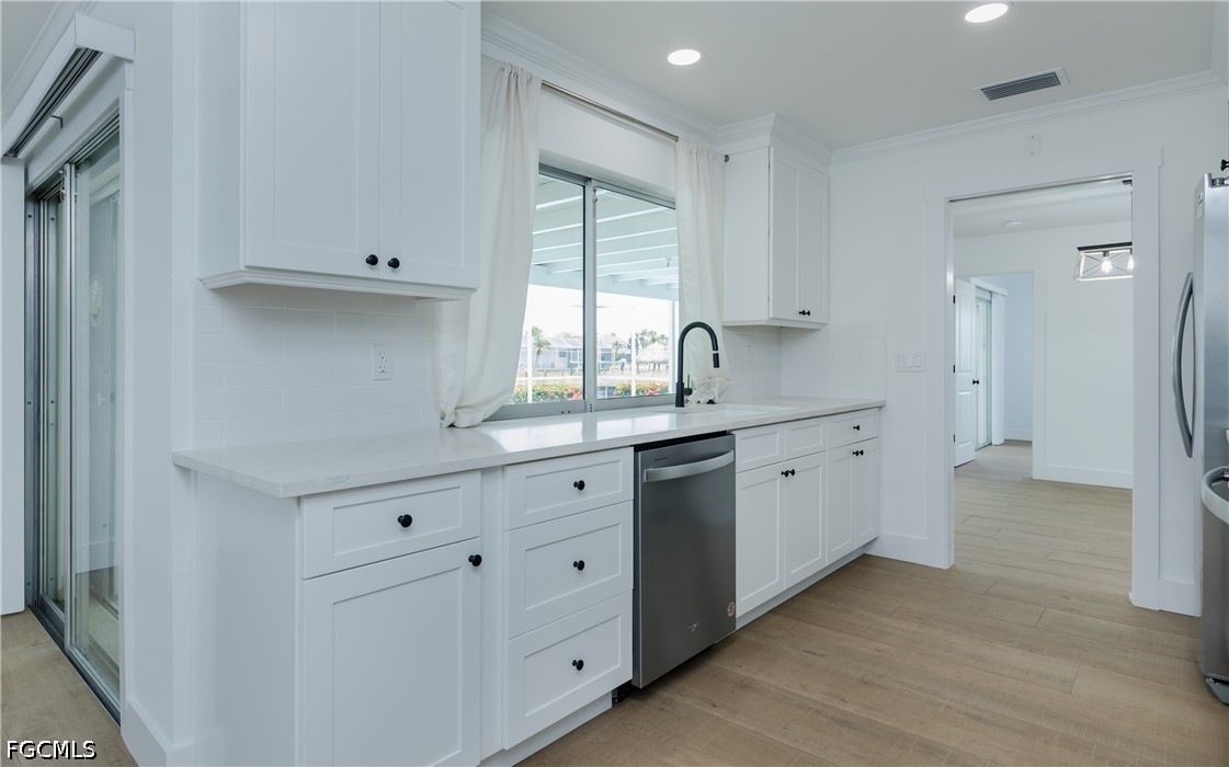 5609 De Soto CT