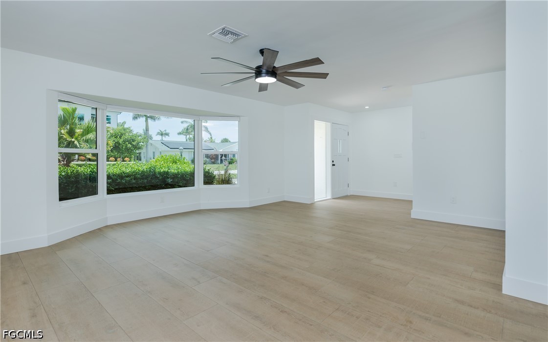 5609 De Soto CT