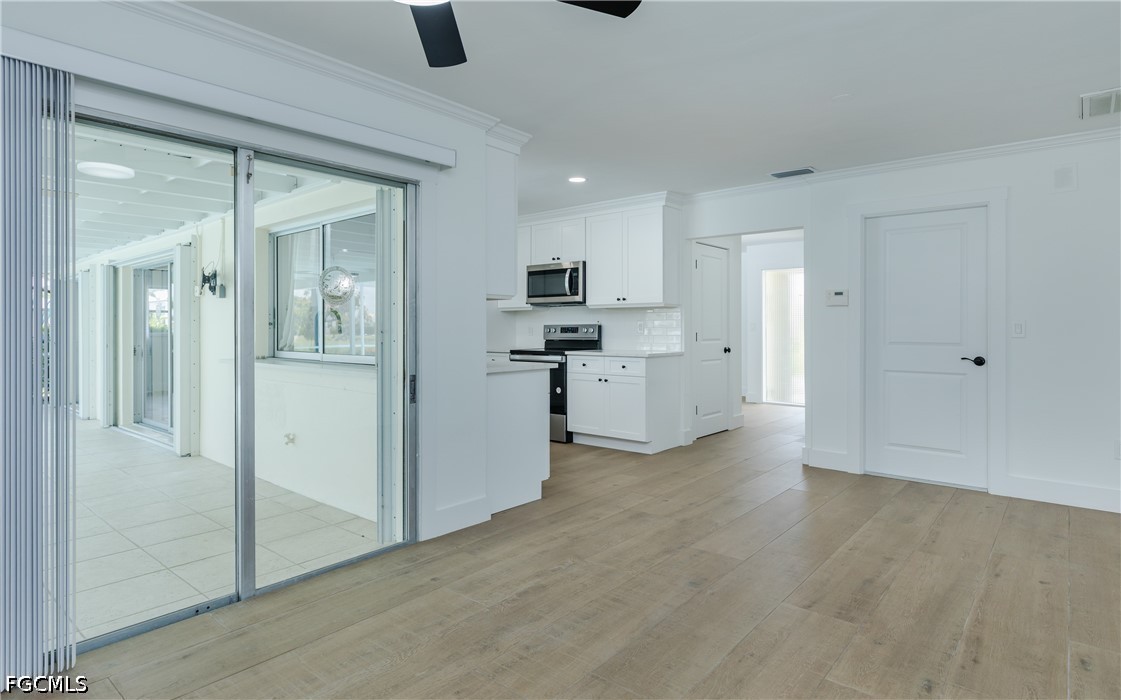5609 De Soto CT