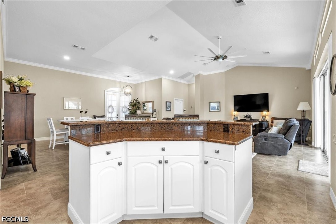 1716 SW 50th TER