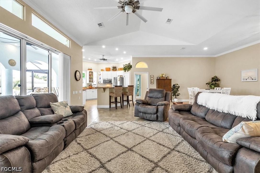 1716 SW 50th TER