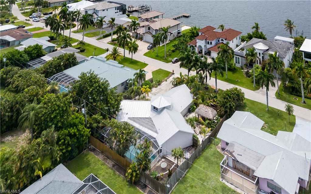 529 Coral DR
