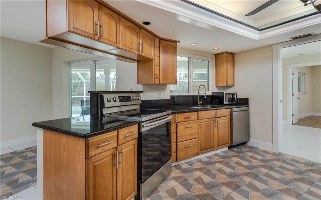 529 Coral DR