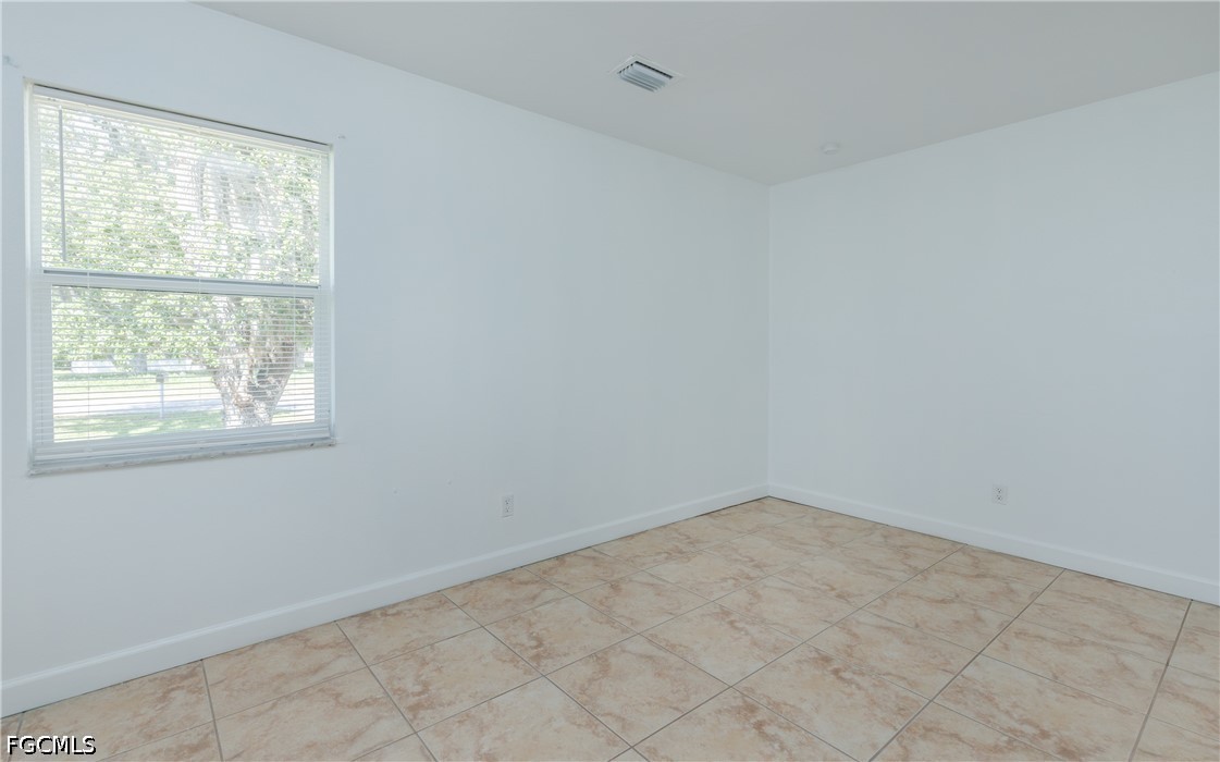 1818/1822 Stevenson RD