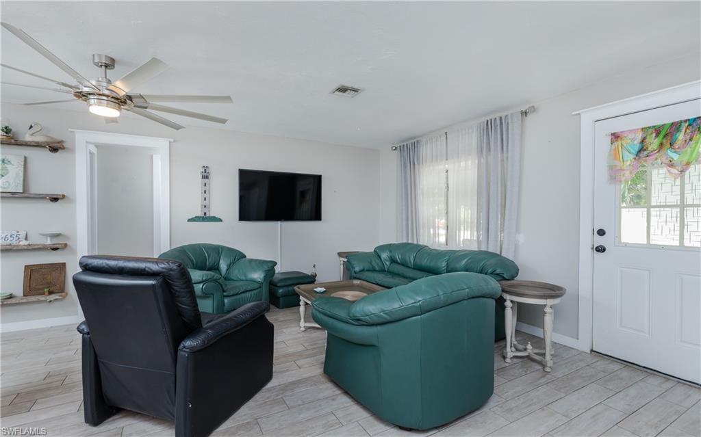 5243 Sunnybrook CT