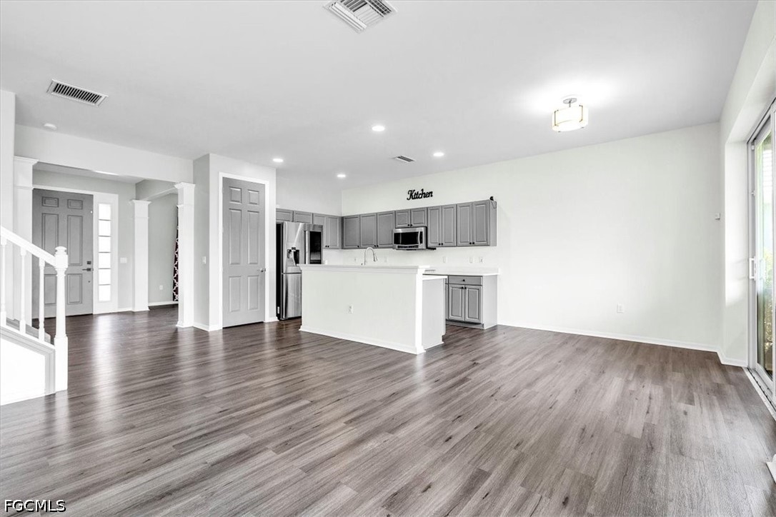 15639 Angelica DR