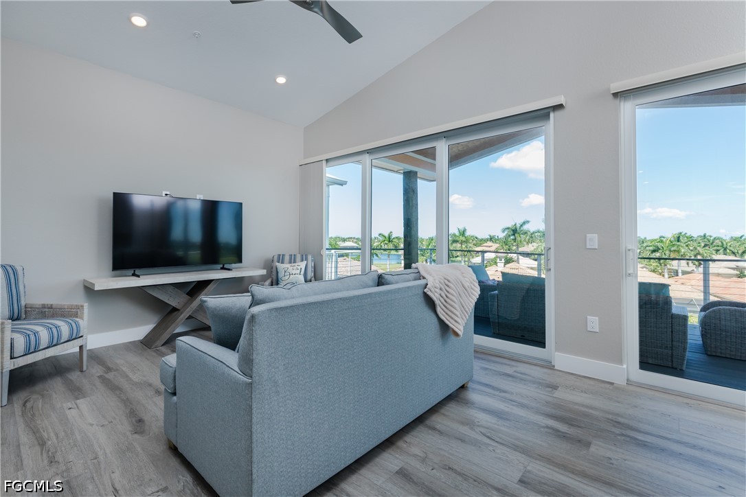 5874 Shell Cove DR