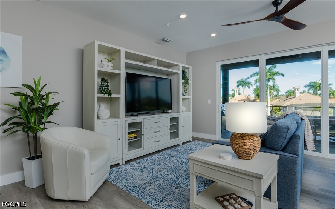 5874 Shell Cove DR