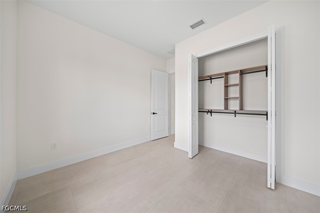 29 SW Trafalgar PKWY