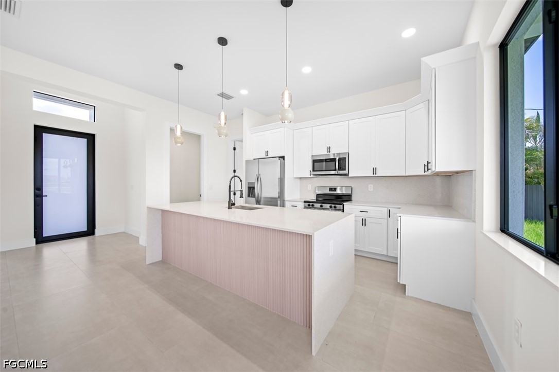 29 SW Trafalgar PKWY