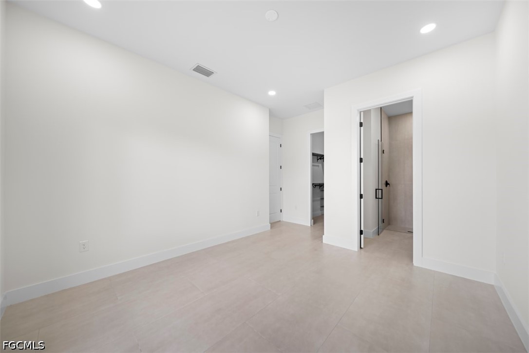 29 SW Trafalgar PKWY