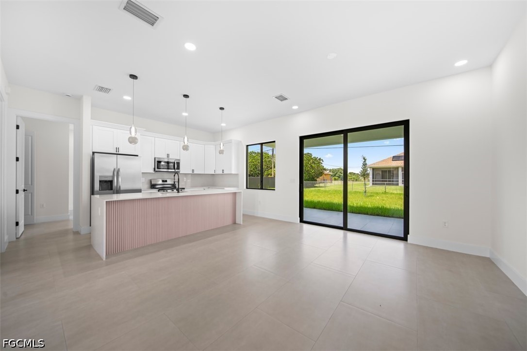 29 SW Trafalgar PKWY