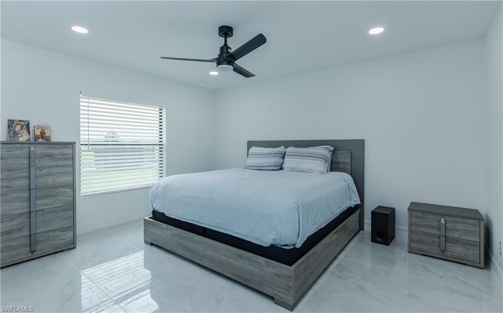416 NW 25th AVE