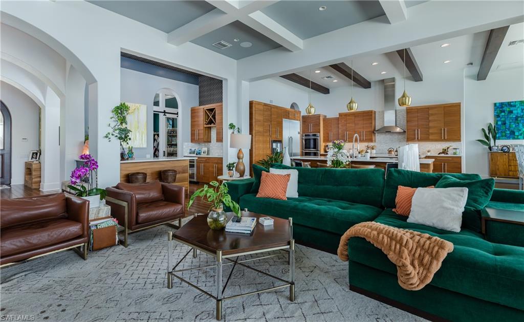 911 Aqua LN