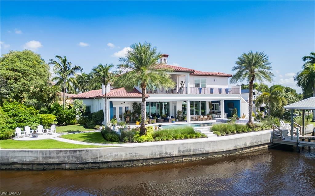 911 Aqua LN