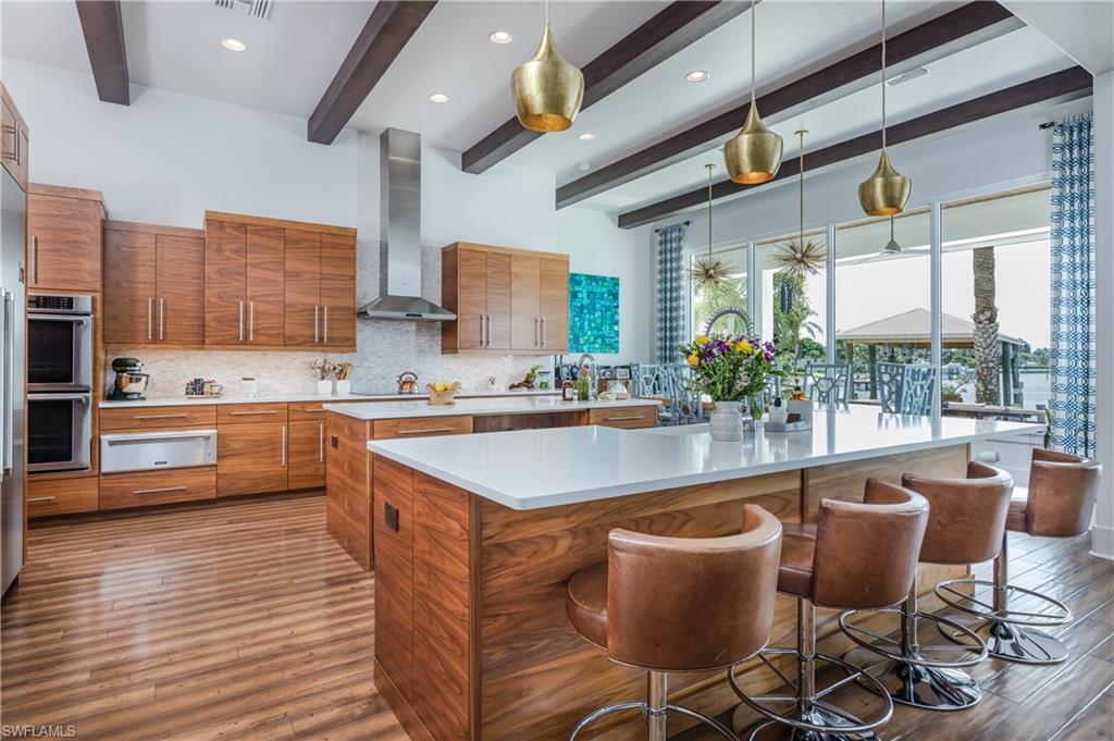 911 Aqua LN