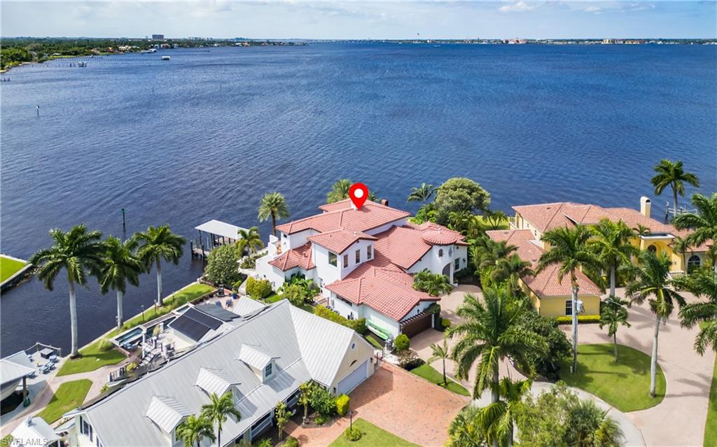 911 Aqua LN