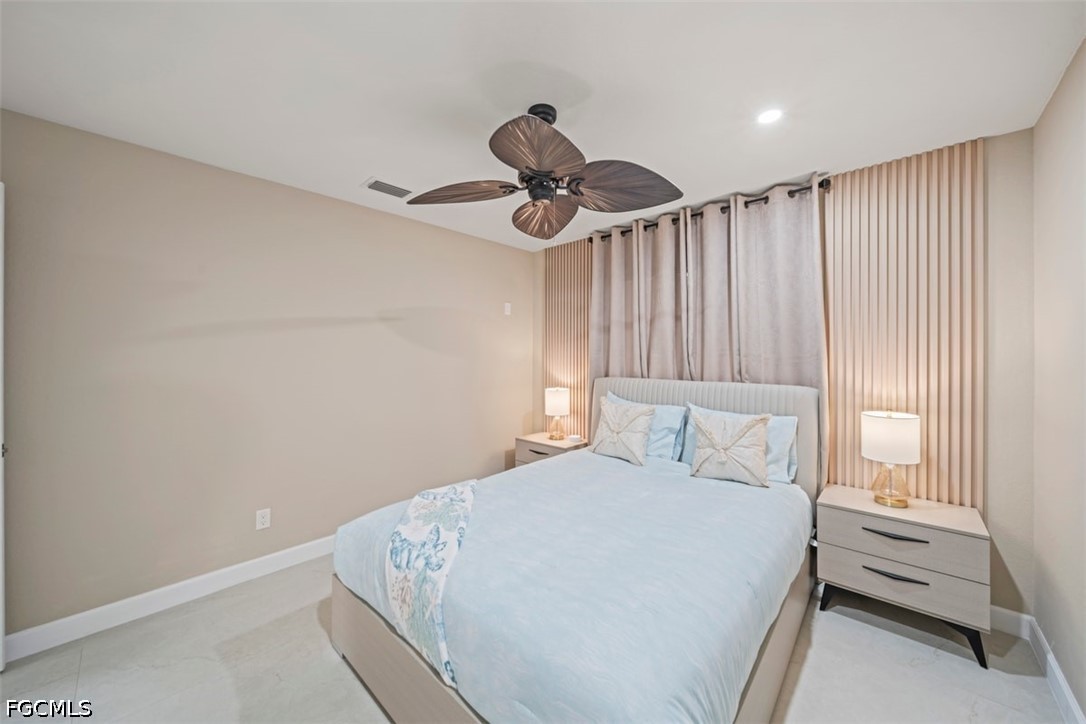 2725 SW 46th TER