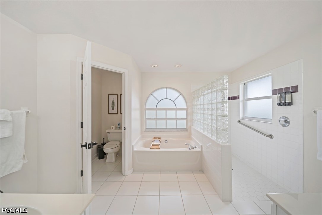 2725 SW 46th TER