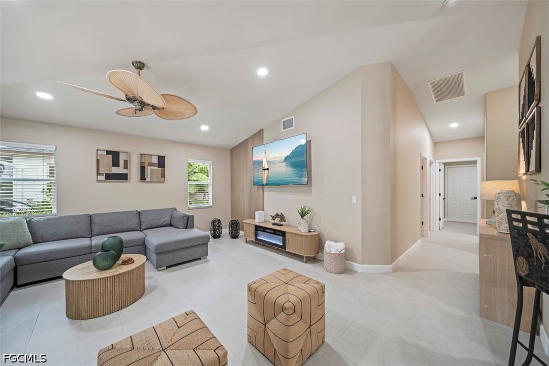 2725 SW 46th TER