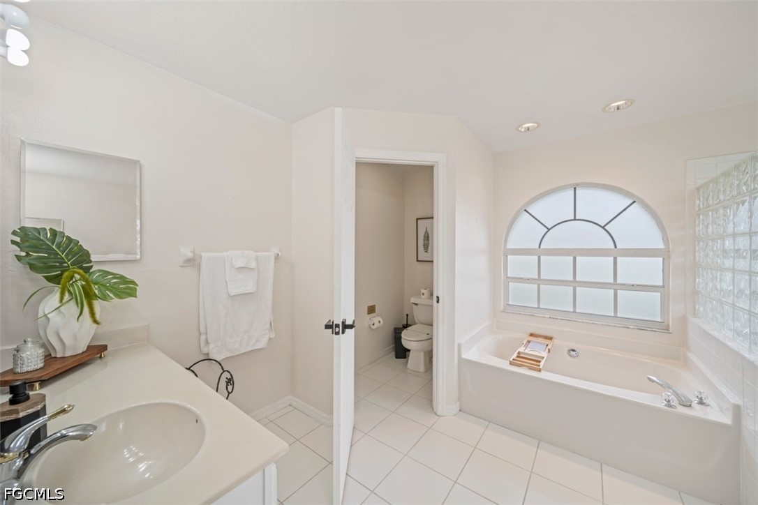 2725 SW 46th TER