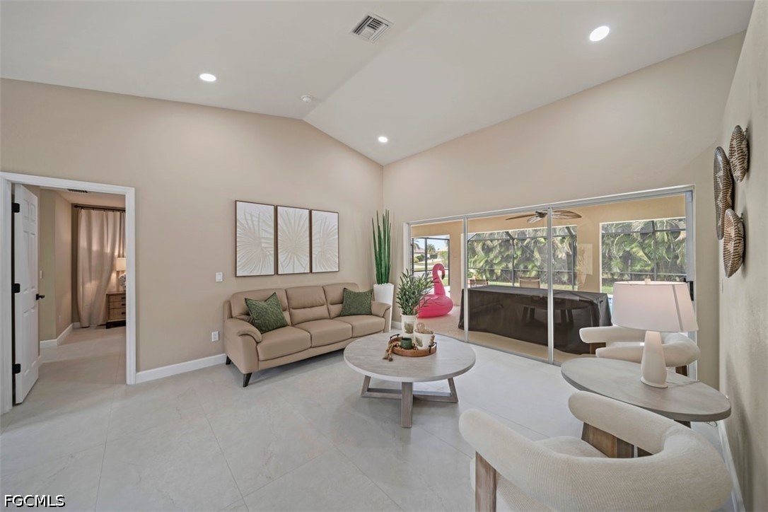 2725 SW 46th TER