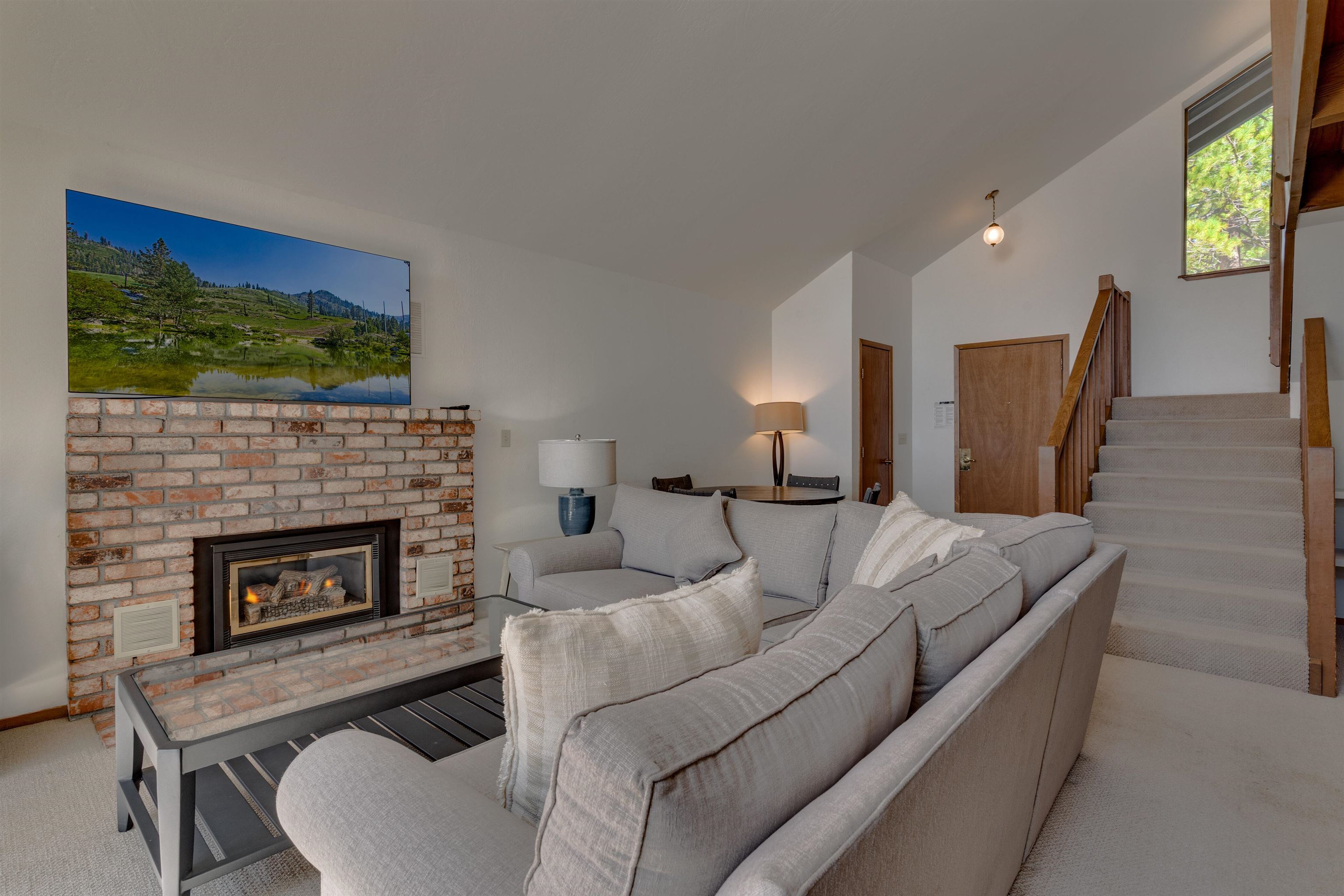 7708 North Lake Boulevard