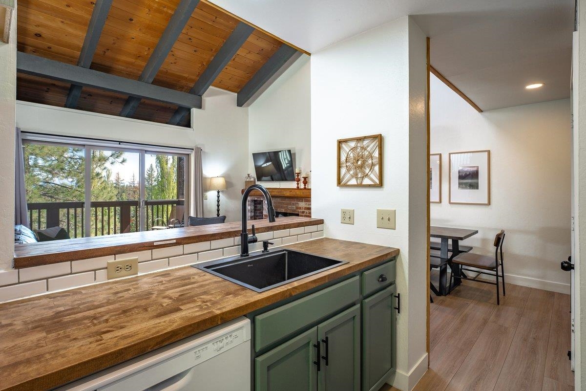 2755 North Lake Boulevard # 95 Unit: #95