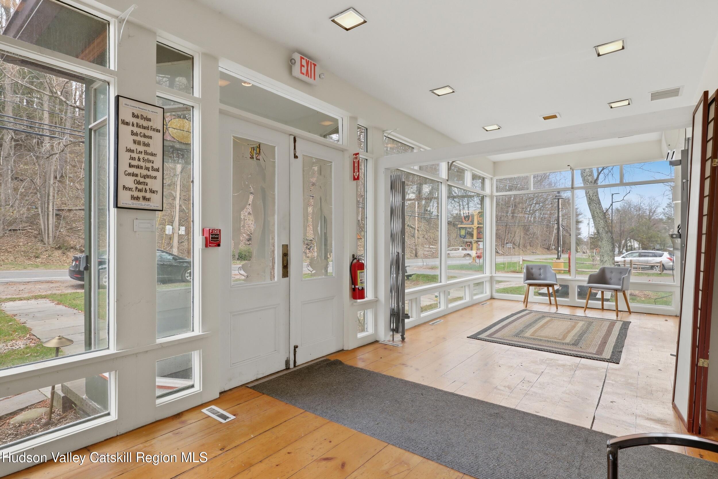 297 Tinker Street Sr