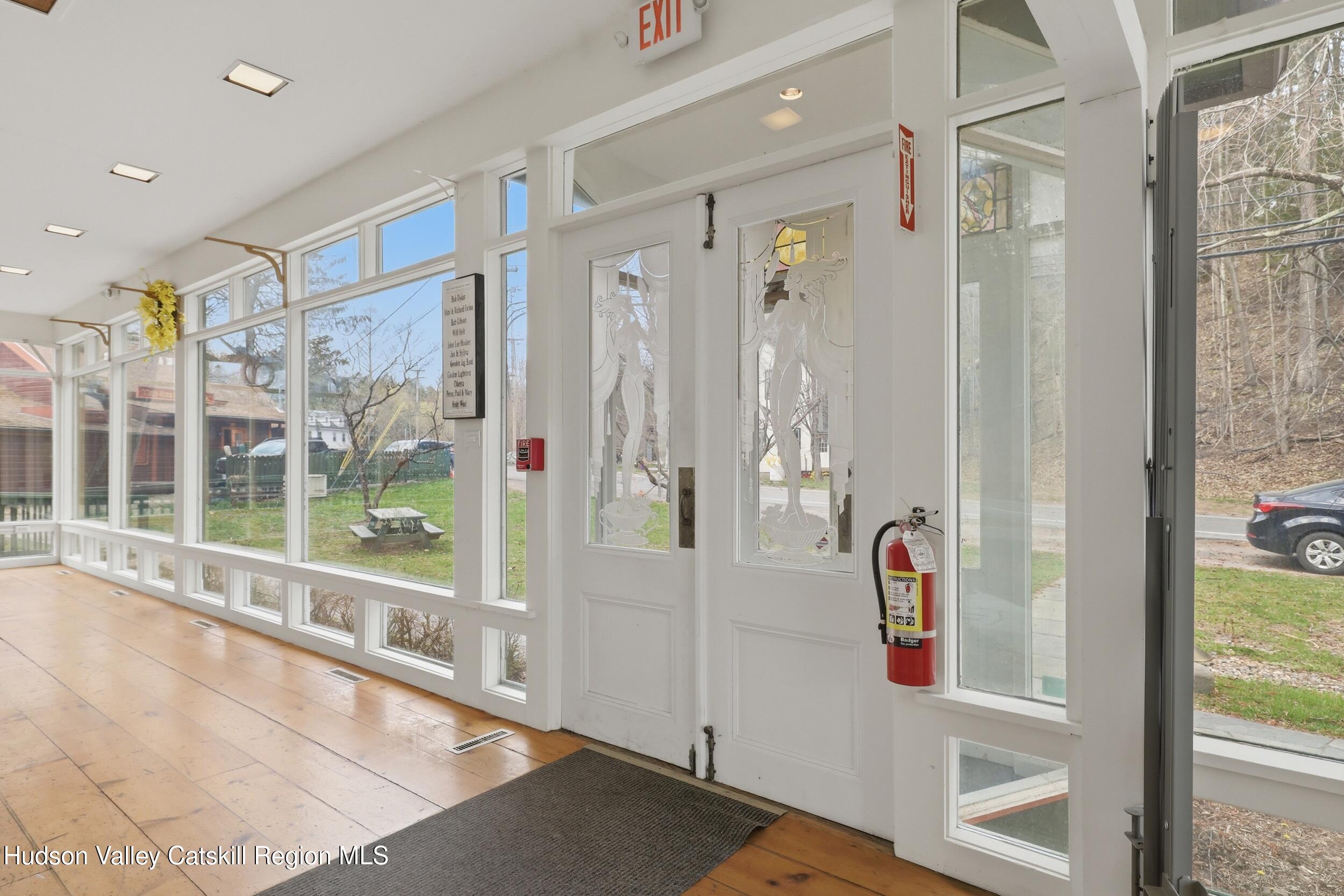 297 Tinker Street Sr