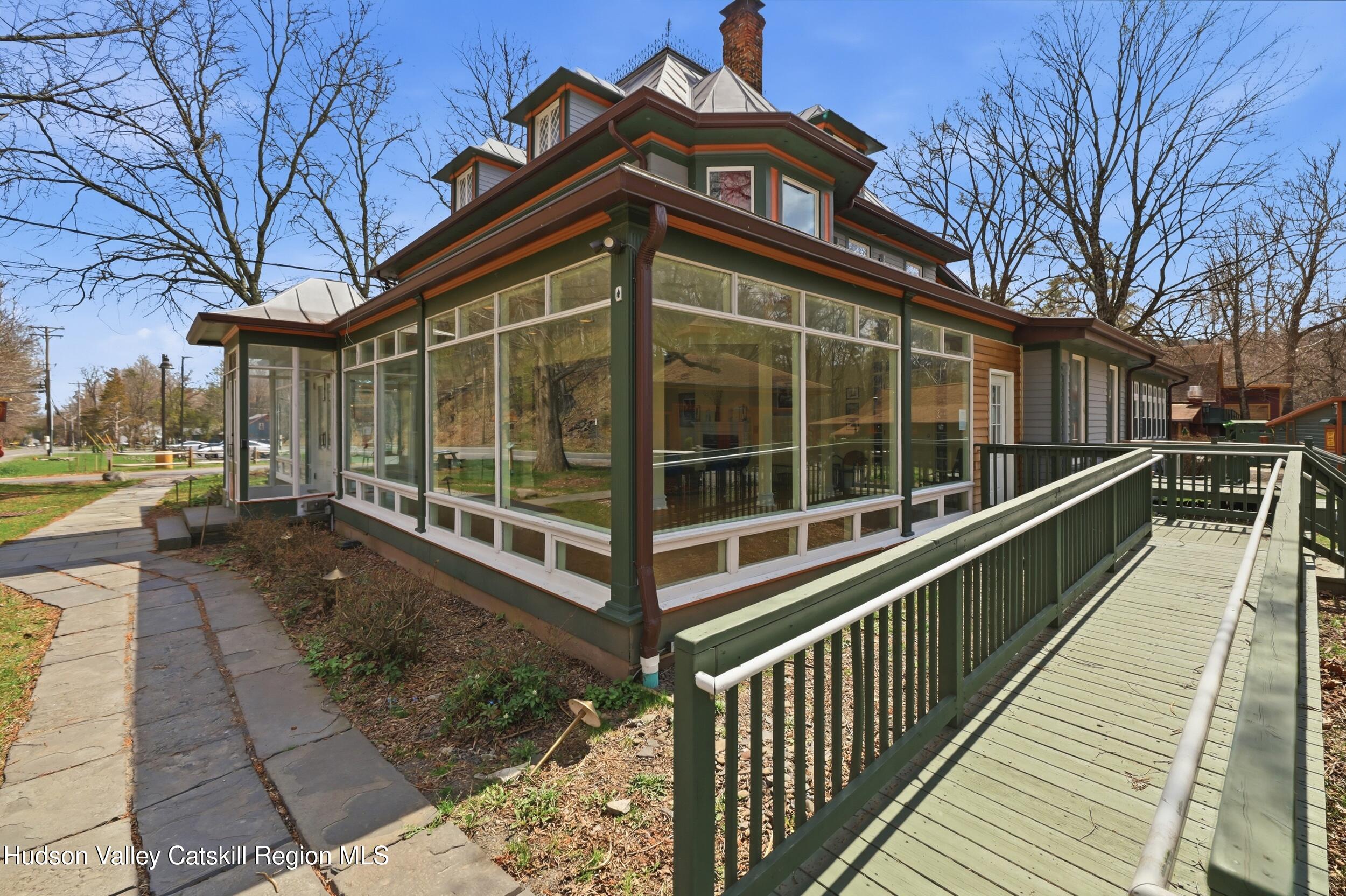 297 Tinker Street Sr