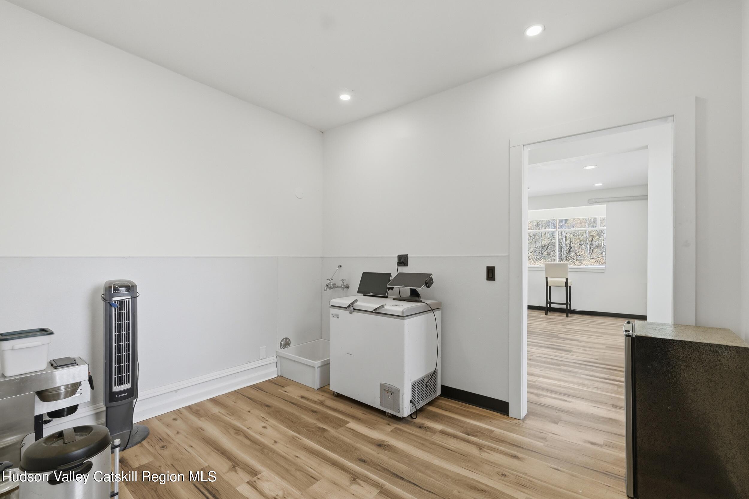 297 Tinker Street Cb