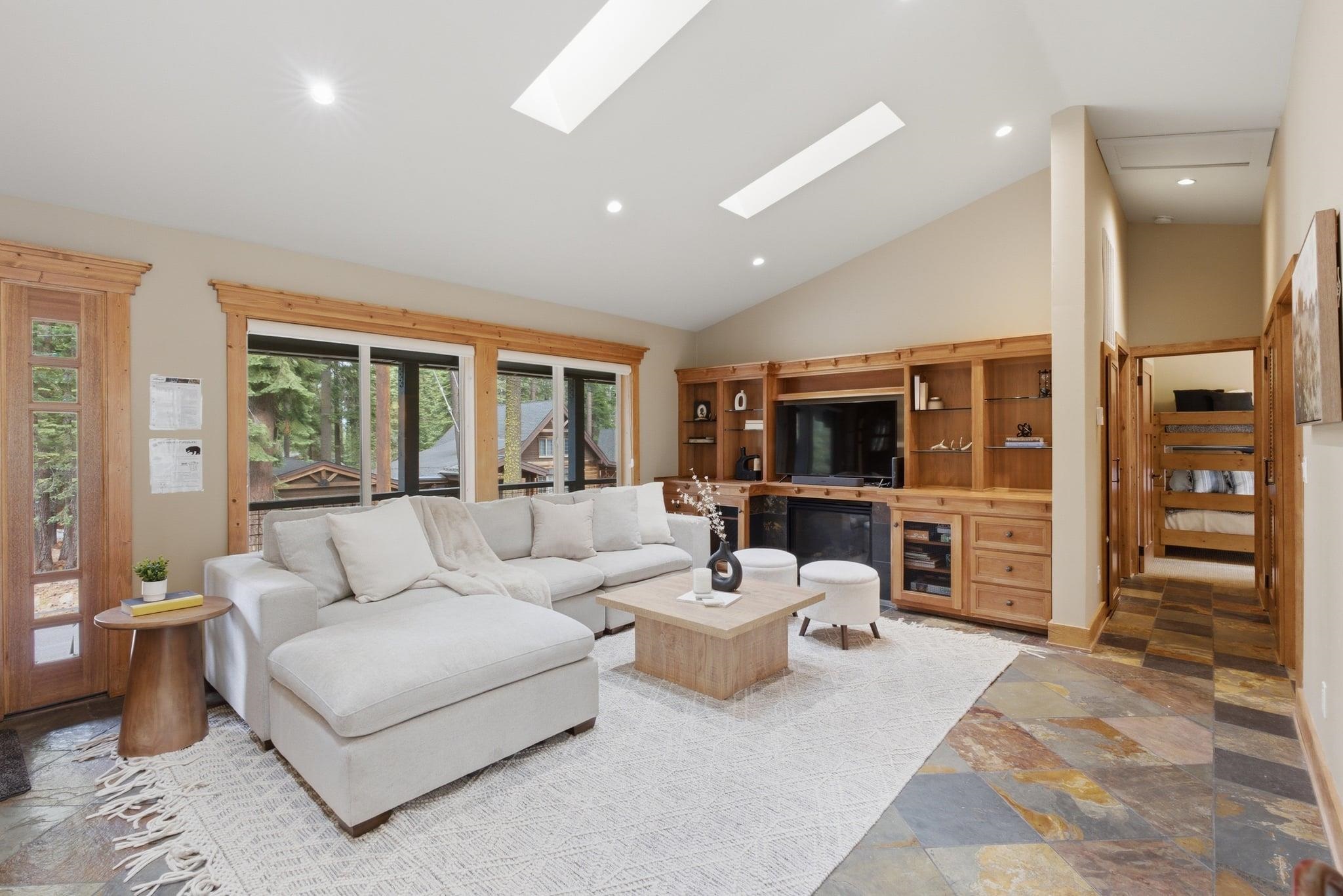 836 Holly Road