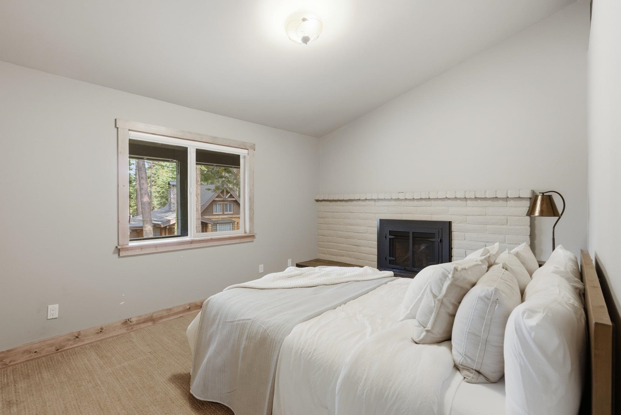 836 Holly Road