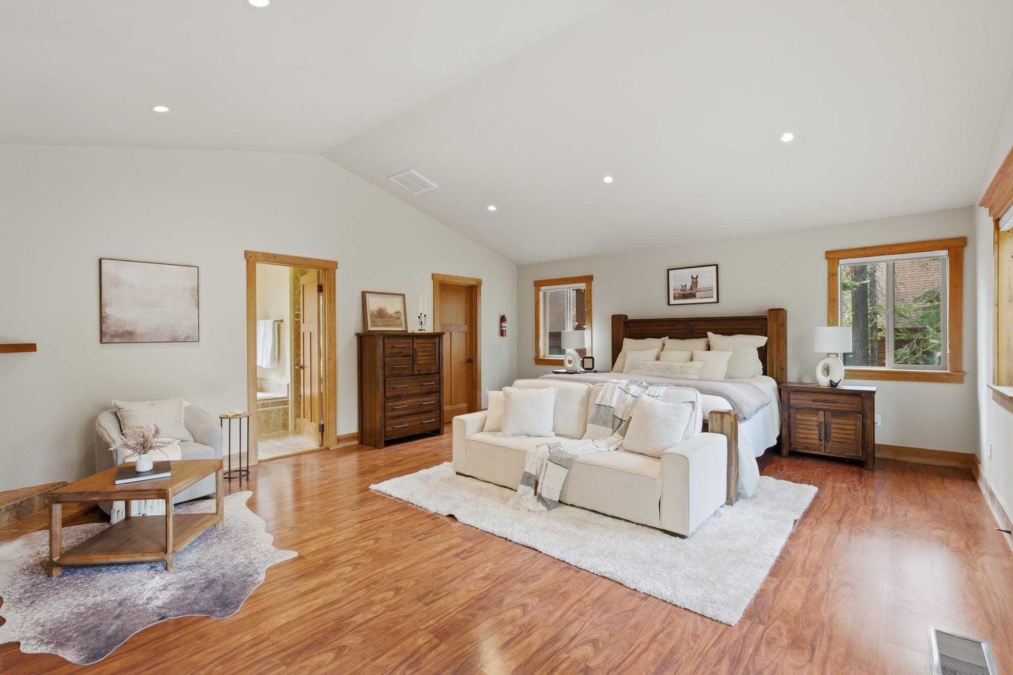 836 Holly Road