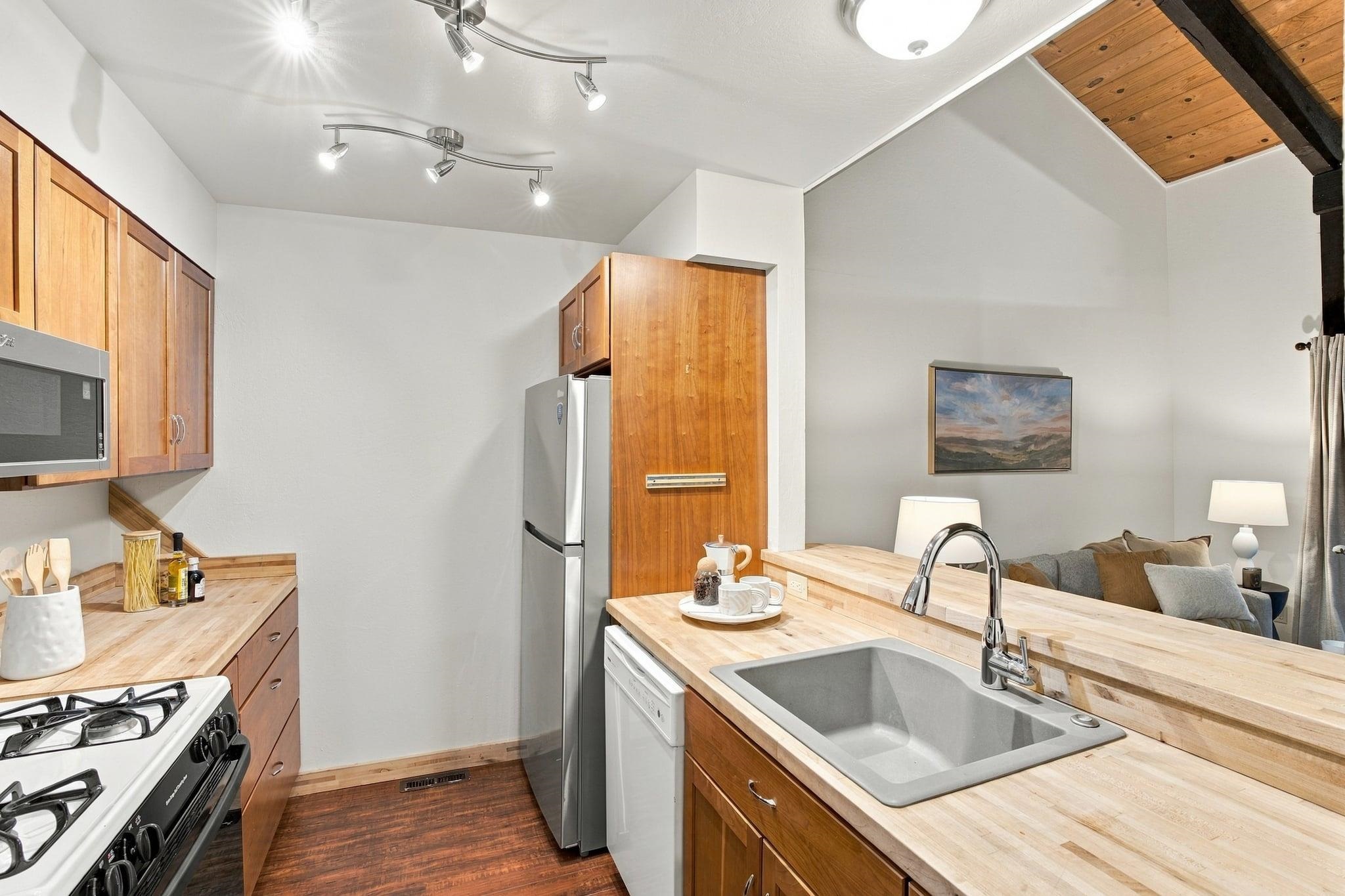 2755 North Lake Boulevard # 67 Unit: #67