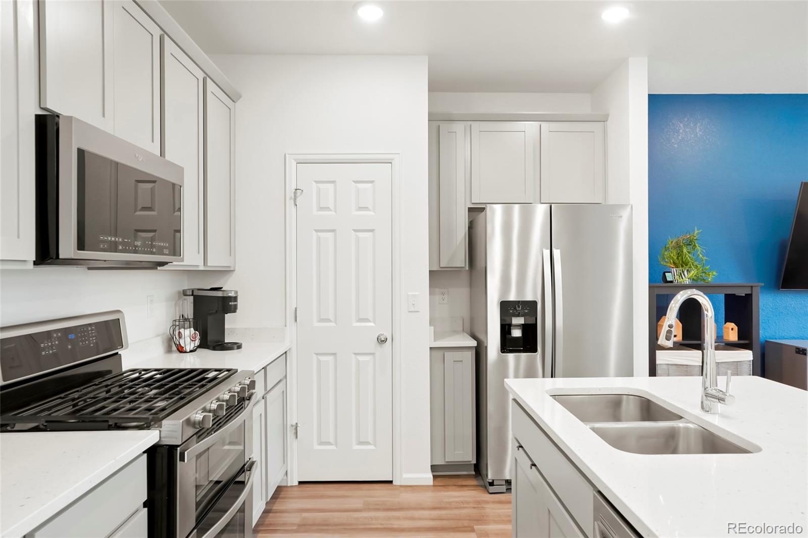 21528 E 59th Place
