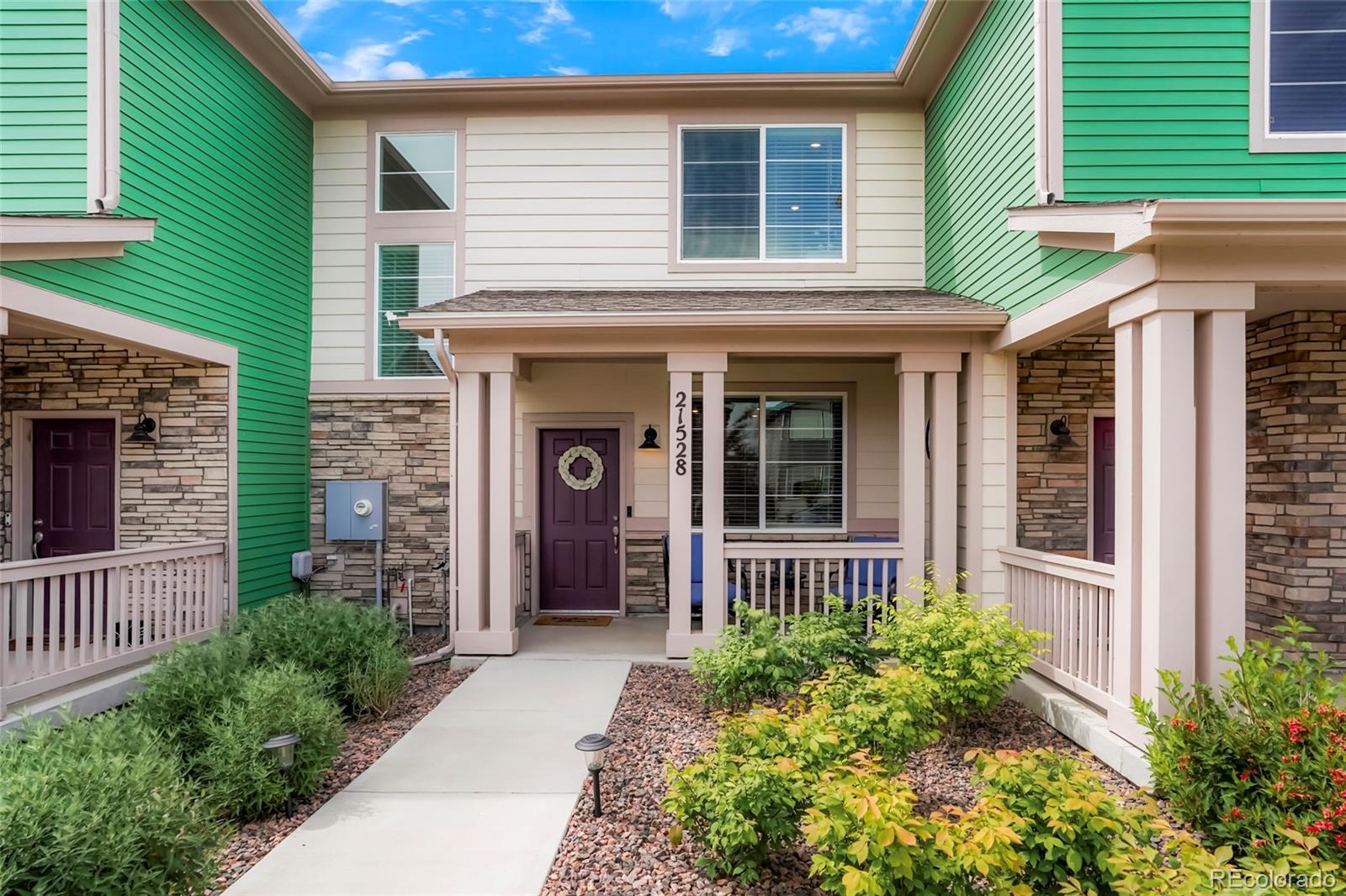 21528 E 59th Place