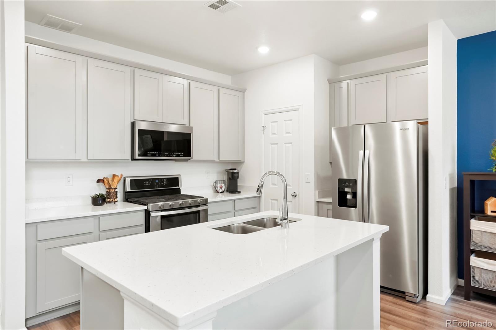 21528 E 59th Place