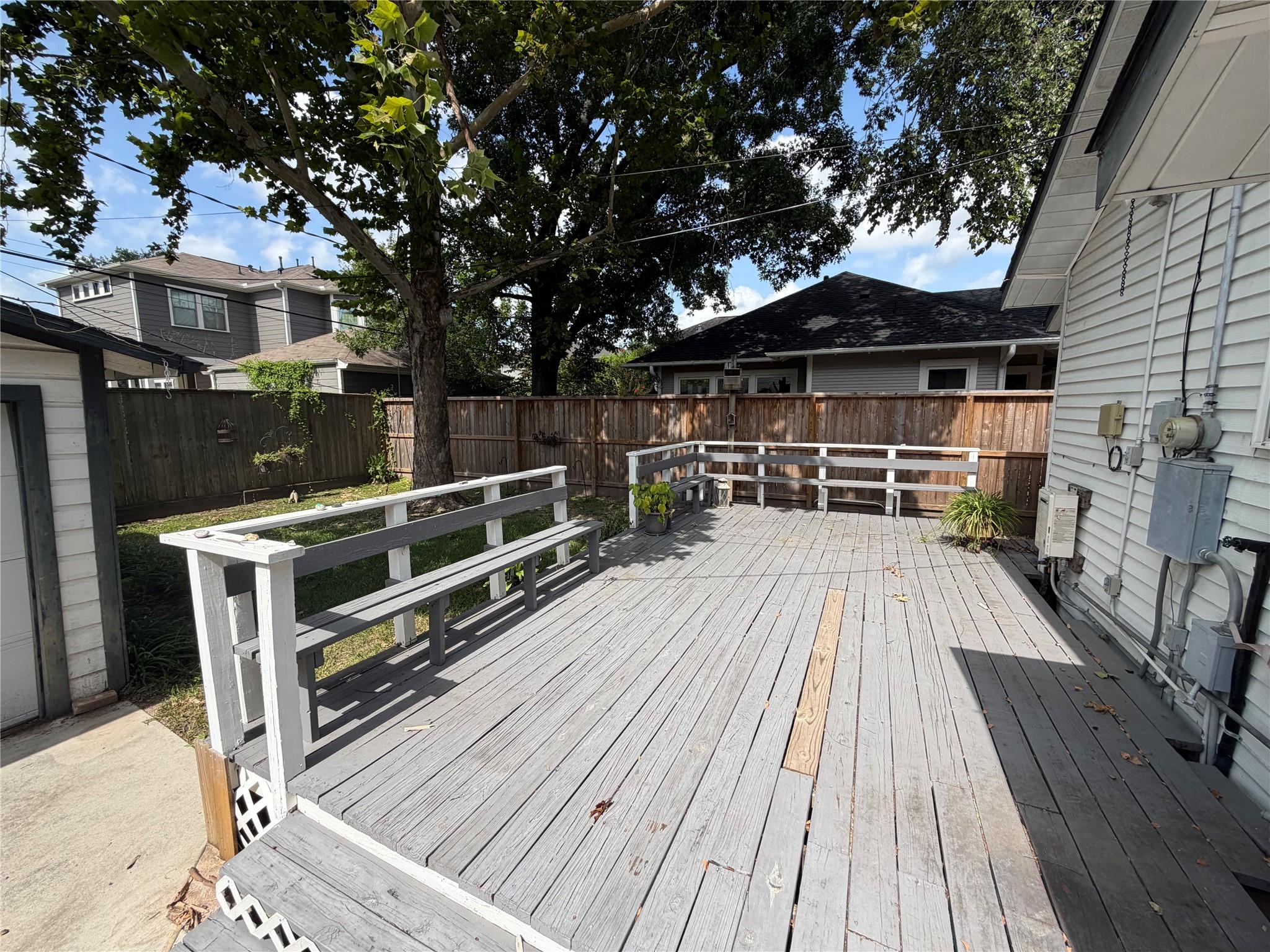 205 E 24th Street