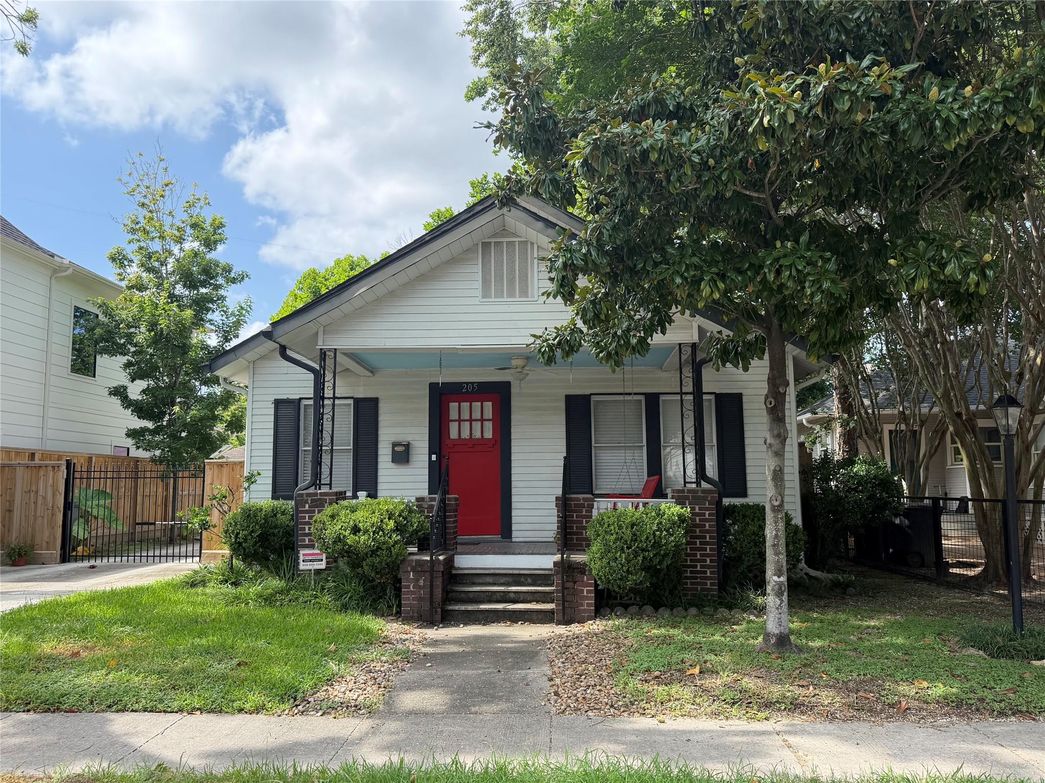 205 E 24th Street