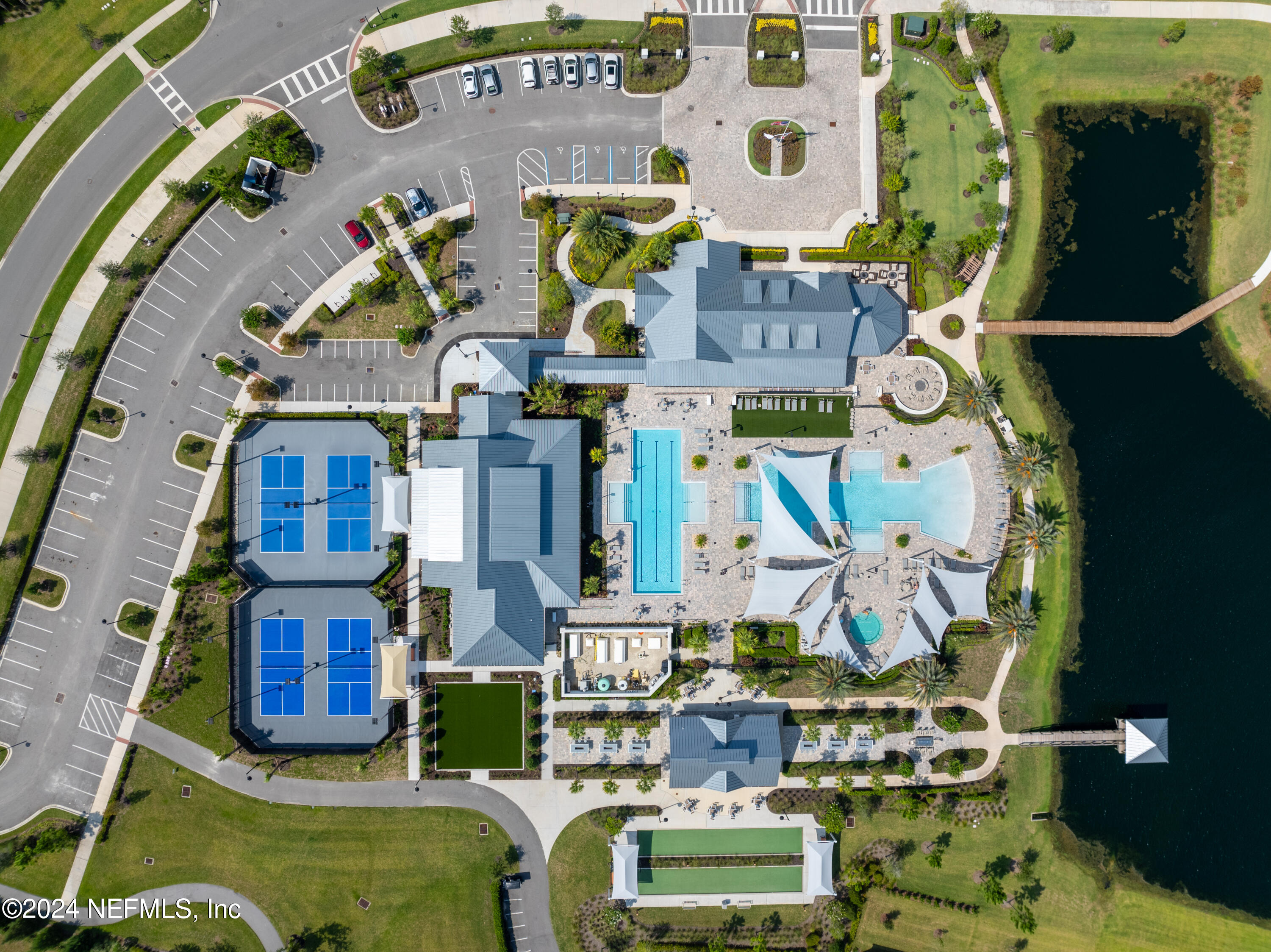 275 PINELLAS Way