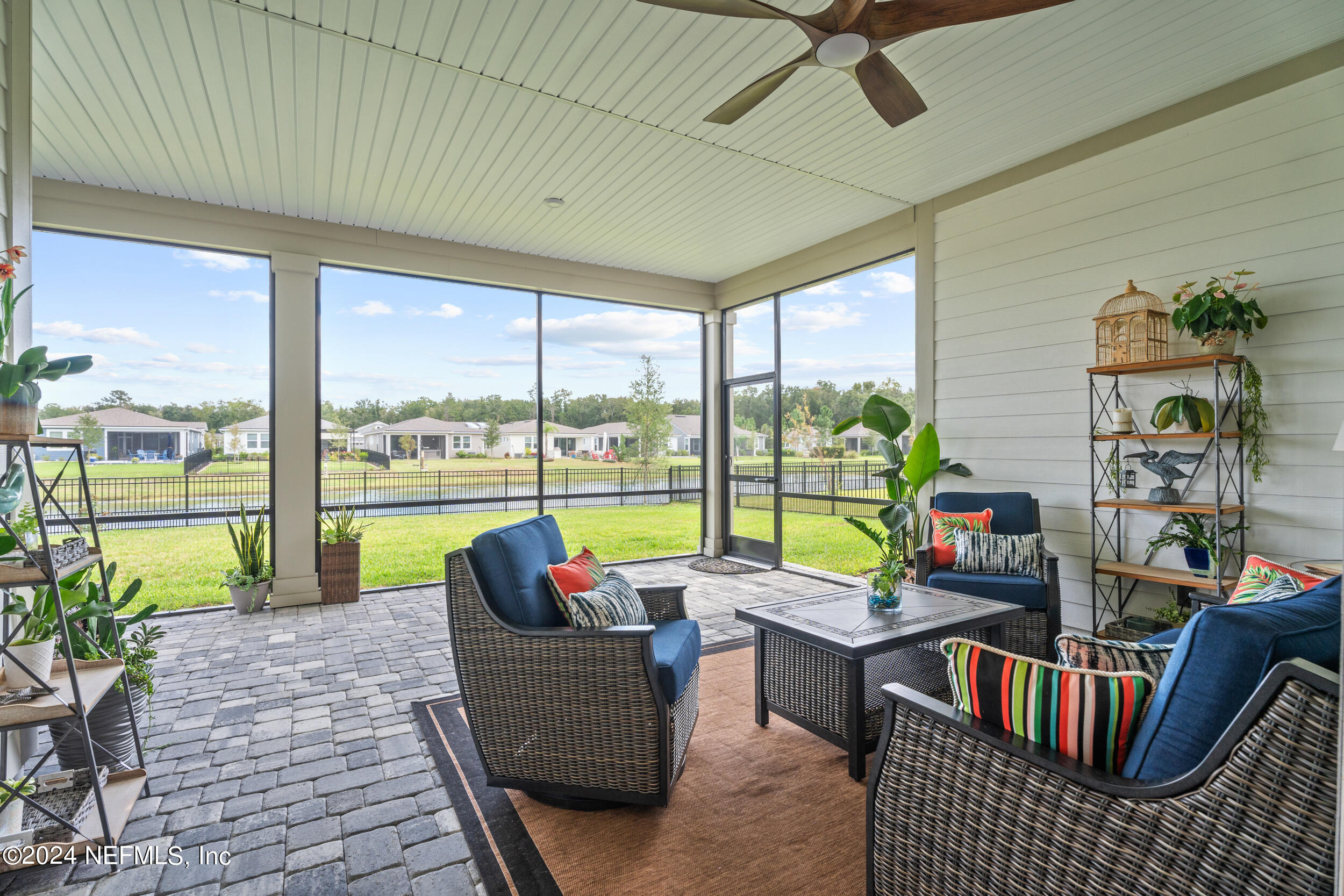 275 PINELLAS Way