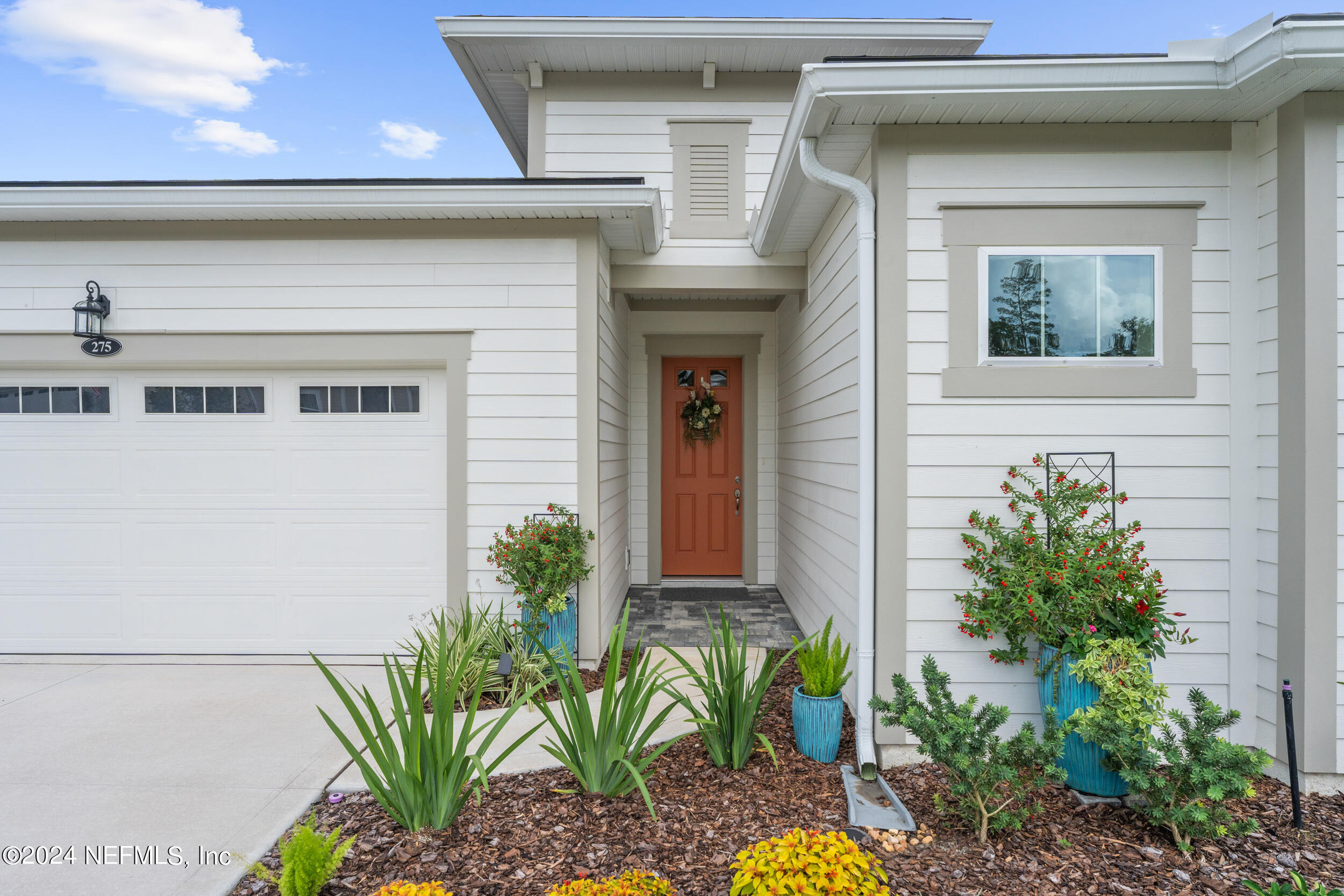 275 PINELLAS Way